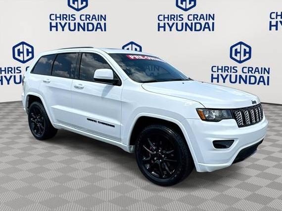 JEEP GRAND CHEROKEE 2020 1C4RJEAGXLC402849 image
